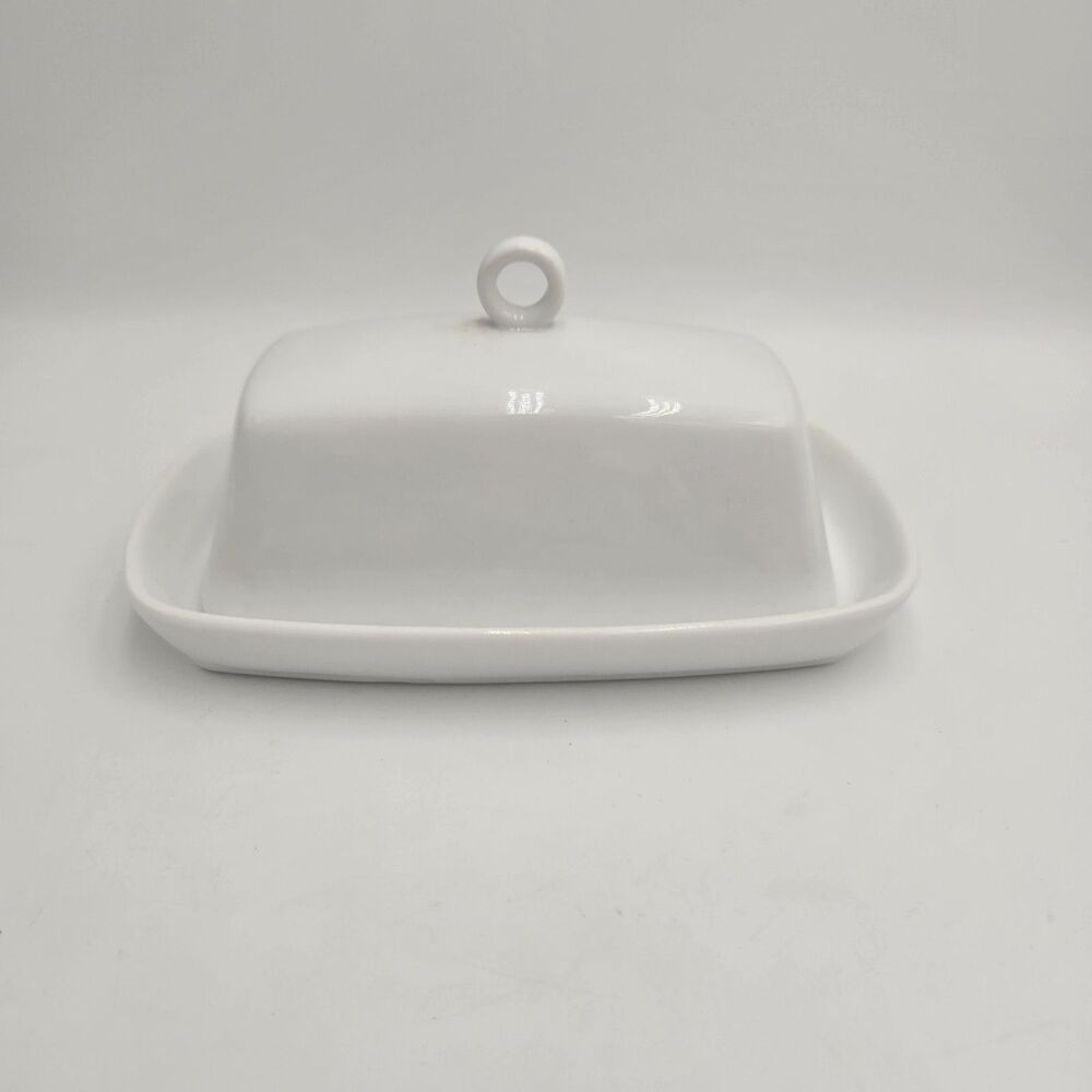 Simple Dining White Ceramic Butter Dish w/ Lid | Dishwasher Microwave Safe